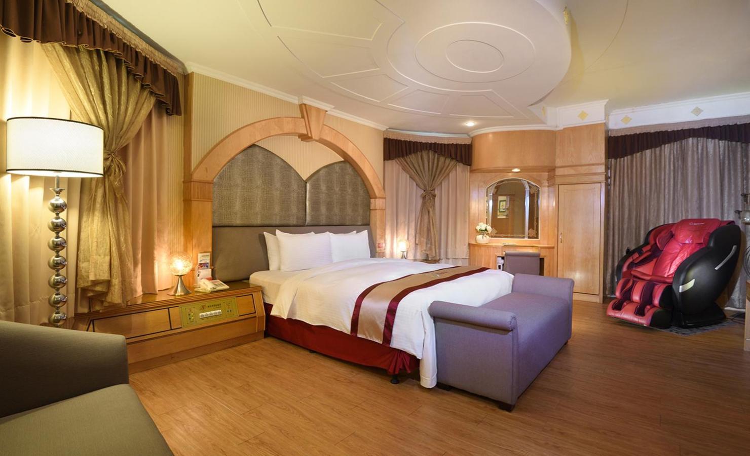 Natoli Motel Тайнань Экстерьер фото