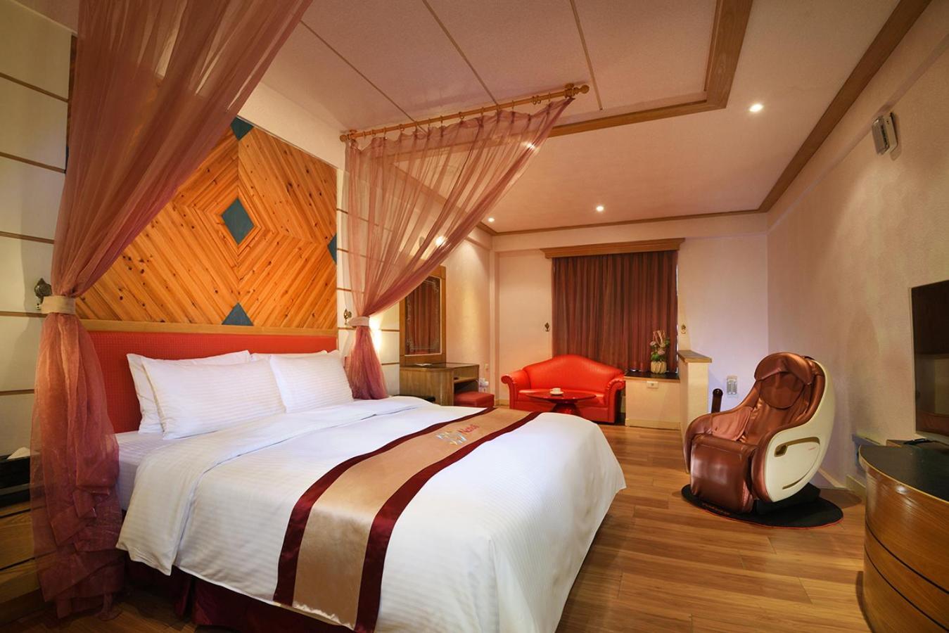 Natoli Motel Тайнань Экстерьер фото