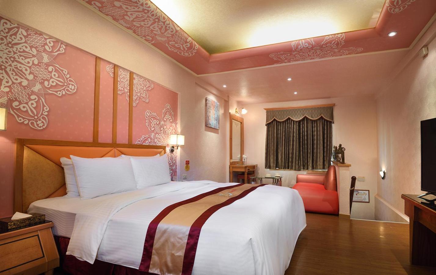 Natoli Motel Тайнань Экстерьер фото